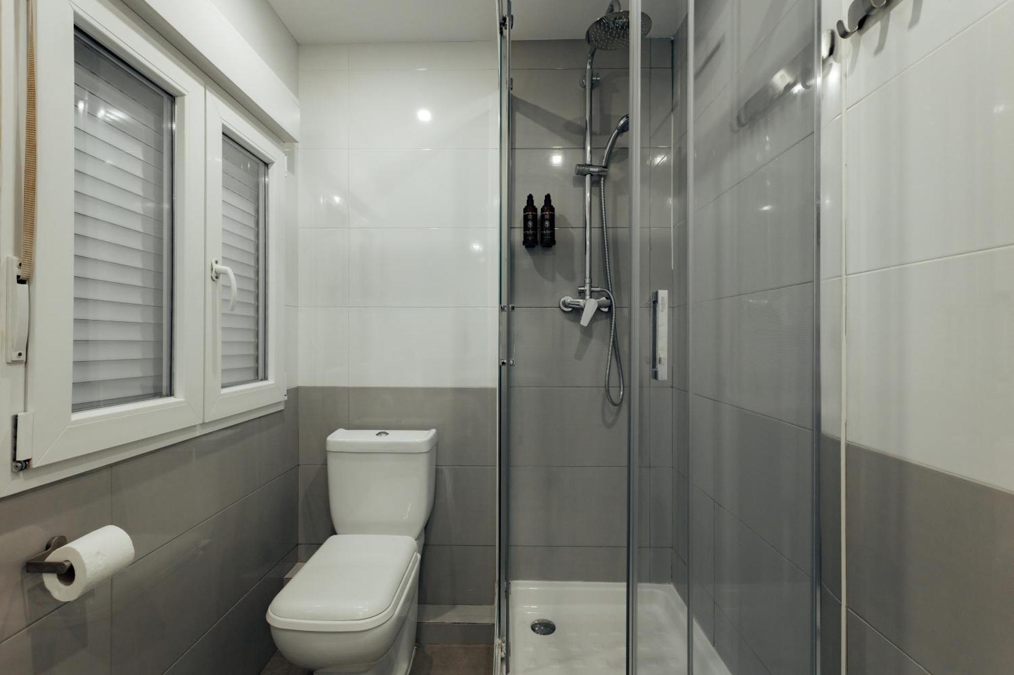 Olala Santiago Apartments L’Hospitalet de Llobregat Zewnętrze zdjęcie